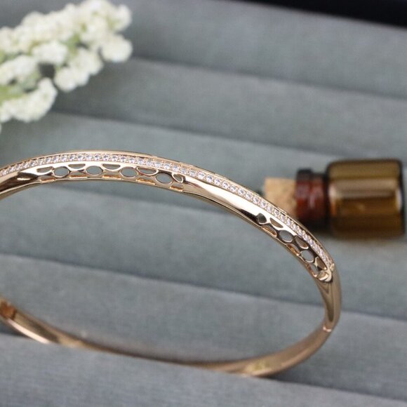Rose Gold Bangle with Oval Cutout & Delicate Crystal Lining, XPBL0420 - Picture 10 of 11